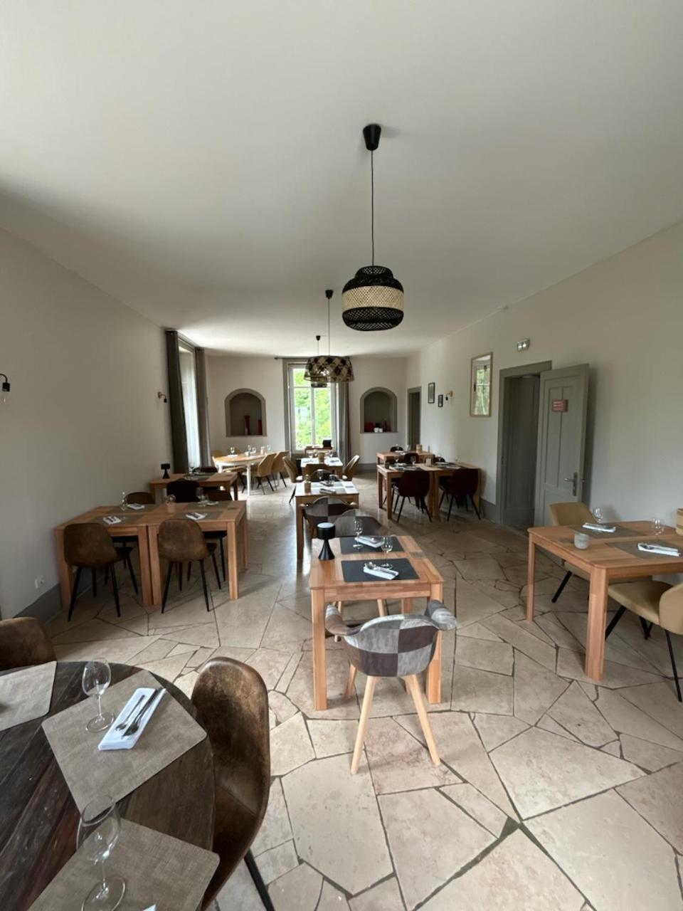 Logis Hotel & Restaurant Le Parcey Exterior foto